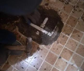 端州卫生间漏水维修公司为您分享下卫生间渗水如何处理及注意事项